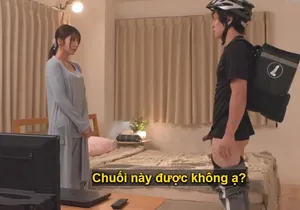 Cô gái tóc vàng xinh đẹp với cái mông đẹp muốn quan hệ tình dục nồng nhiệt