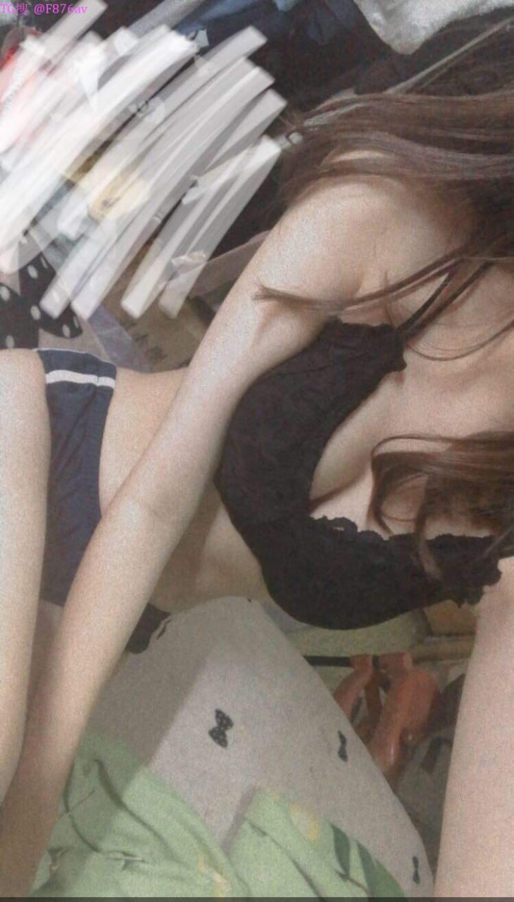 Chớp cơ hội húp lồn ngay người yêu bạn thân