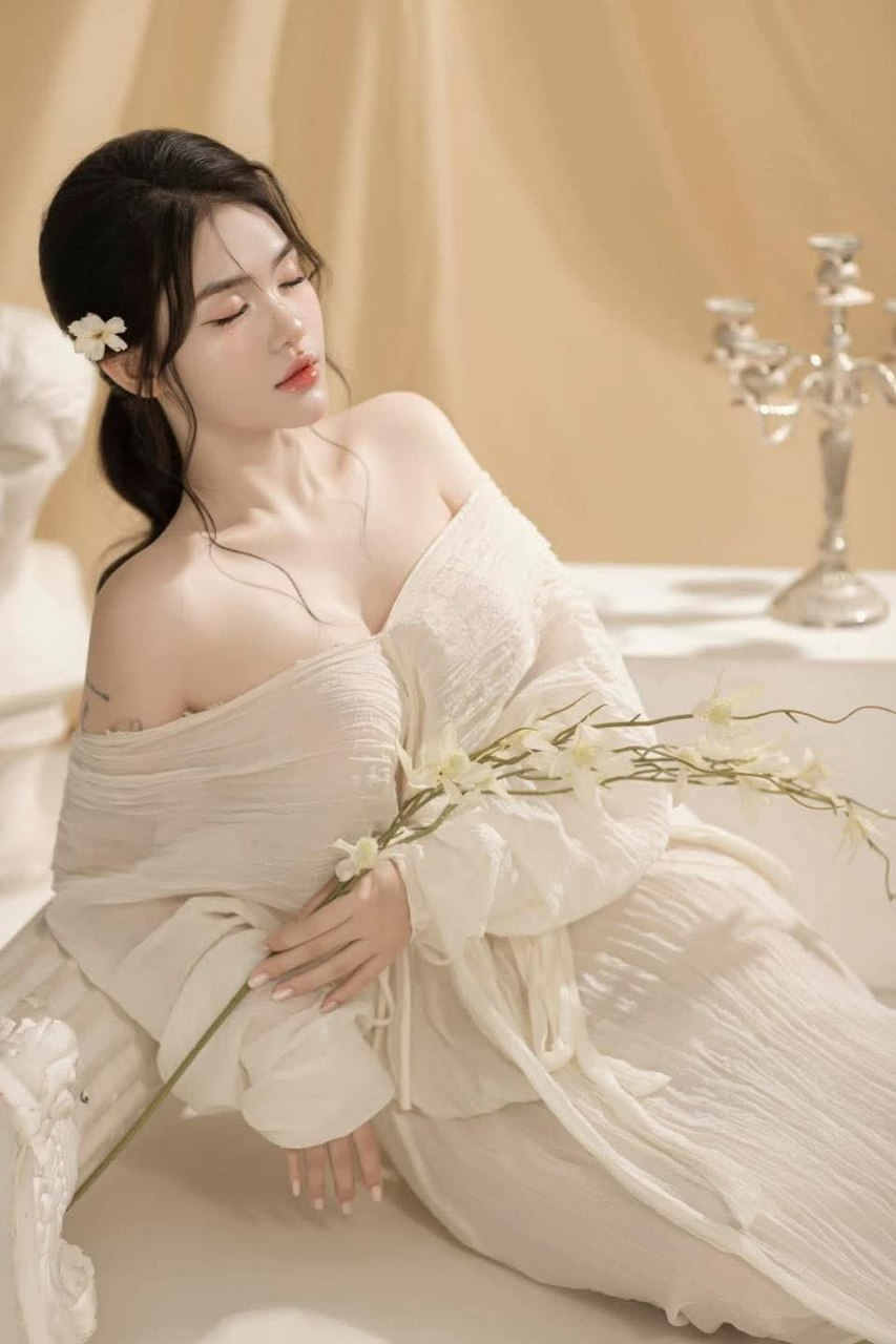 ALDN-116 Mẹ và con trai đi du lịch”